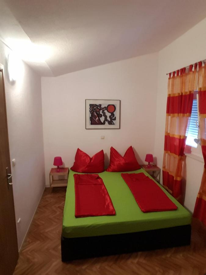 Apartments Megi Biograd Na Moru Exterior foto